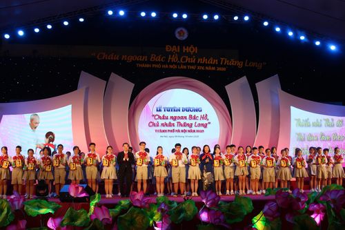 Tuyên dương 102 thiếu nhi và giáo viên phụ trách đội xuất sắc