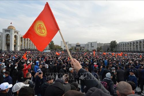 Tổng thống Kyrgyzstan Zeenbekov cách chức Thư ký Hội đồng an ninh quốc gia
