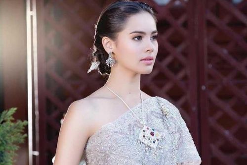 Top 5 mỹ nhân lai đẹp nhất làng giải trí Thái Lan
