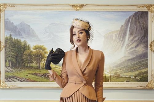 Á hậu Tú Anh gợi ý mặc đẹp với phong cách Retro những năm 50