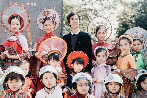 115 mẫu nhí trình diễn thời trang với thông điệp chống dịch Covid-19