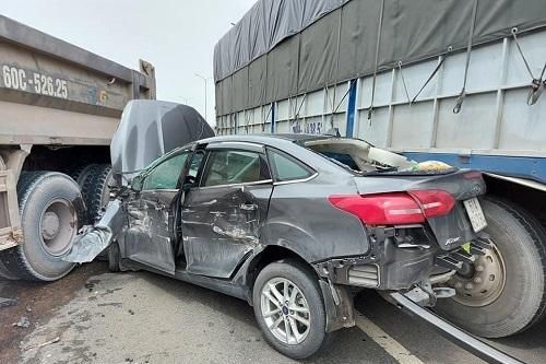 Đồng Nai: Tai nạn liên hoàn, Quốc lộ 51 ùn tắc kéo dài