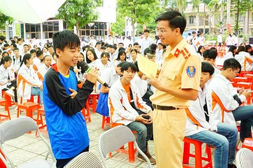 Trên 2.800 học sinh được tuyên truyền pháp luật