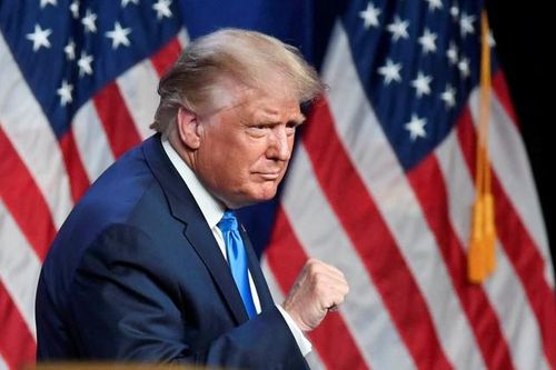 Tổng thống Trump trở lại 'đường đua'