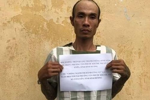 Dùng mã tấu, bình gas chống người thi hành công vụ