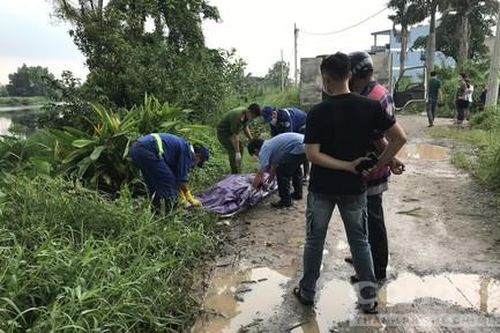 Phát hiện một phụ nữ mặc đồ phật tử chết dưới sông Vàm Thuật