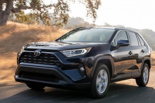 Toyota RAV4 2021 có thêm phiên bản mới, giá từ 26.050 USD