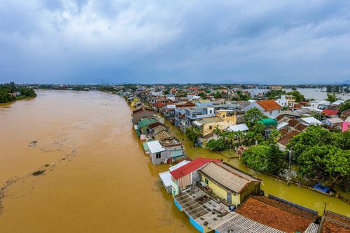 Huế nhìn từ trên cao khi có lũ