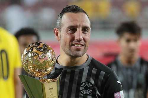 Cazorla ghi bàn giúp đội bóng của Xavi vô địch