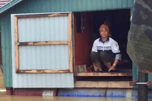 17 người chết trong mưa bão ở miền Trung
