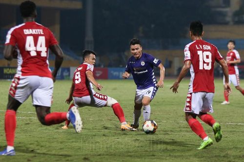 Quang Hải ''nhảy múa'' với trái bóng giúp Hà Nội FC thắng TP Hồ Chí Minh