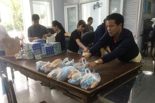 Thừa Thiên Huế xuất lương thực dự trữ hỗ trợ dân vùng ngập lụt