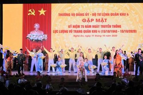 Kỷ niệm 75 năm Ngày truyền thống LLVT Quân khu 4