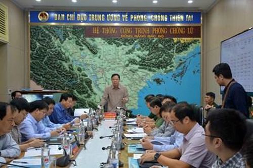 Tập trung cứu người, cứu trợ đồng bào vùng ngập lụt