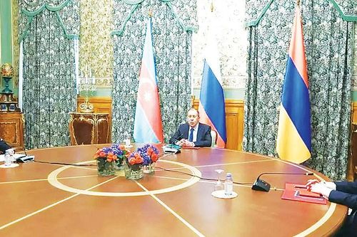 Armenia và Azerbaijan đồng ý ngừng bắn