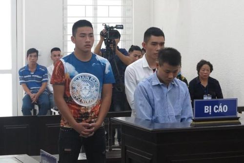 Đang bị truy nã, vẫn nổ súng cướp ngân hàng