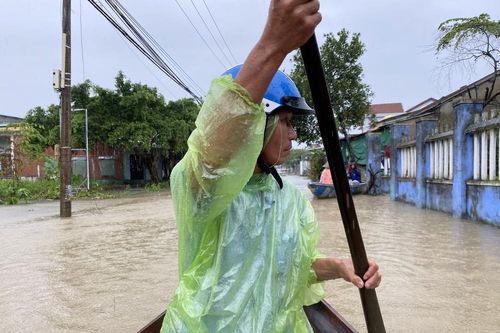 Bão chồng lũ, Đà Nẵng 4 người mất tích, nhiều khu vực tiếp tục ngập sâu