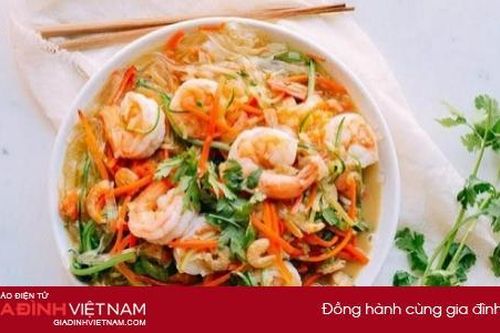 Đổi vị cuối tuần với món miến xào tôm mềm dai không bết dính