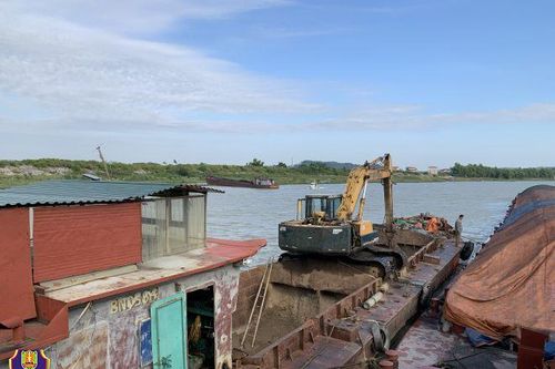 Triệt phá ổ nhóm lạm dụng tín nhiệm, chiếm đoạt lượng lớn than cám