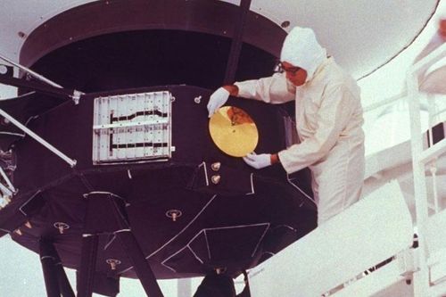NASA đã gửi thông điệp gì tới người ngoài hành tinh?