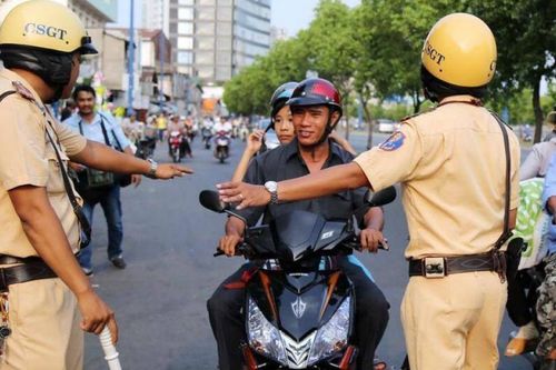 Hướng dẫn nộp phạt vi phạm giao thông trực tuyến để không phải đến kho bạc