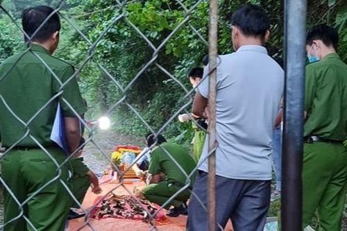 Tá hỏa phát hiện bộ xương người trong khu rừng hẻo lánh