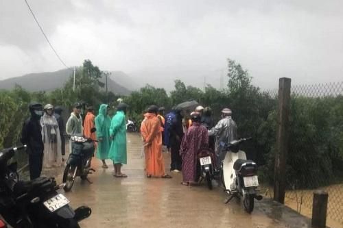 Đà Nẵng: Thêm một người bị lũ cuốn mất tích