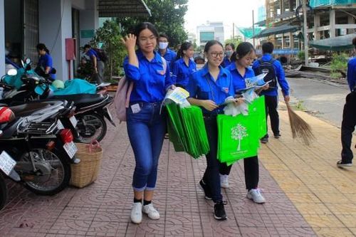 Ra quân phát động hưởng ứng 'Ngày chủ nhật xanh'