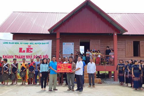Khánh thành nhà rông làng Klah Môn