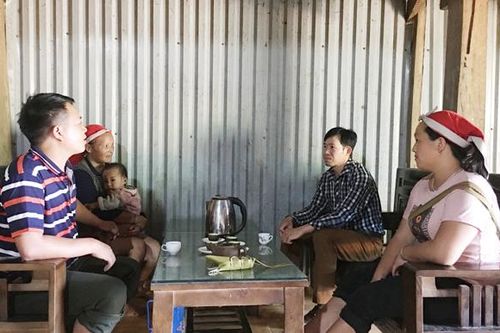 Bài 1: Khởi đầu đầy gian khó