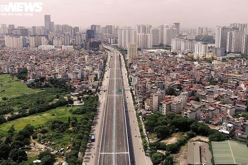 Toàn cảnh đường trên cao hơn 5.000 tỷ đồng vừa được thông xe ở Hà Nội