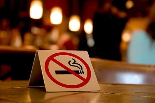Nhật Bản siết chặt quản lý hút thuốc nơi công cộng, nhà hàng