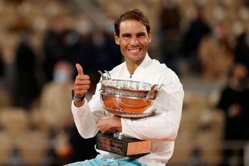 Nadal cân bằng kỷ lục 20 Grand Slam của Federer
