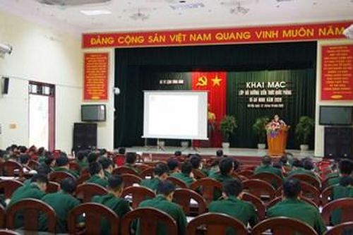 Binh chủng Công binh khai mạc Lớp bồi dưỡng kiến thức quốc phòng và an ninh