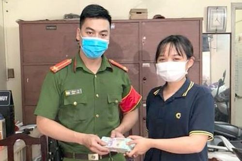Nữ sinh viên trả lại 200 triệu đồng nhặt được