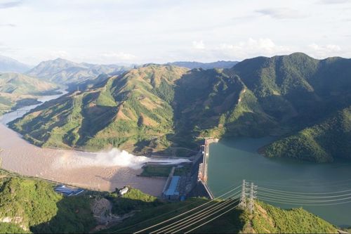 100 tỷ kWh: Mốc son quan trọng của Công ty Thủy điện Sơn La