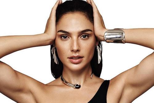 Hoa hậu Israel Gal Gadot được chọn làm nữ hoàng Cleopatra