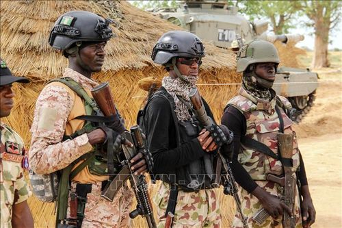 Tấn công vào ngôi làng ở Nigeria, ít nhất 20 người thương vong