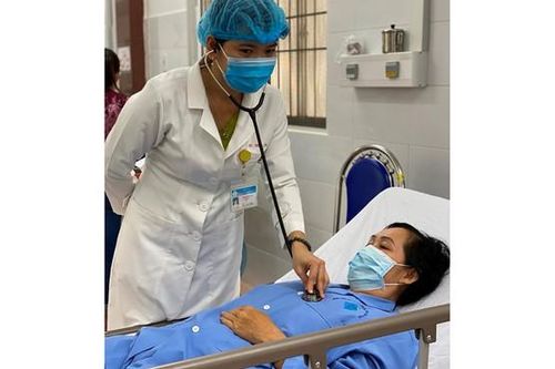 Điều trị phình động mạch não khổng lồ không cần phẫu thuật