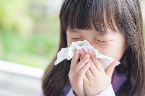 Dấu hiệu viêm màng não nhưng cha mẹ hay nhầm với cảm lạnh khiến con tổn thương não nặng