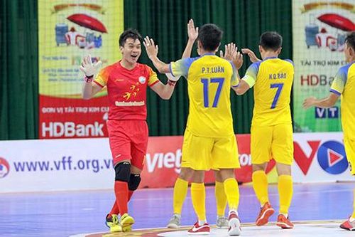 Anh em 'nhà' Sanvinest cùng tiến