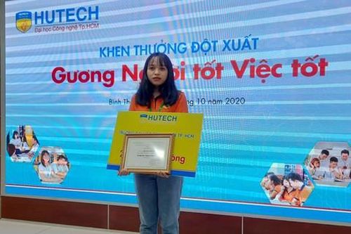 Khen thưởng nữ sinh Hutech nhặt được 200 triệu trả lại người đánh rơi