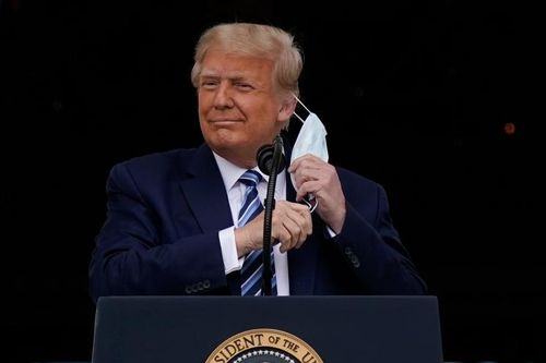 Chuyên gia nghi ngờ tuyên bố không còn khả năng lây nhiễm COVID-19 của ông Trump
