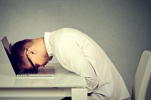 Ngủ 9 tiếng mỗi đêm nhưng vẫn thấy mệt mỏi, vì sao?