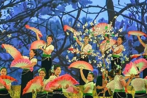 Lễ hội Hoa Ban năm 2021