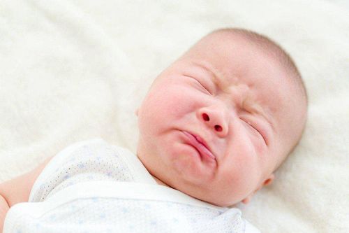 Bệnh hiếm khiến cơ thể luôn gặp nguy hiểm trước bụi bẩn
