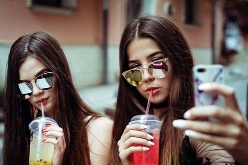 Những phần mềm chị em nên cài khi dùng iPhone