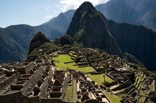 Vì sao Peru mở cửa thánh địa Machu Picchu cho một du khách Nhật?