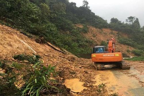 Công nhân nhà máy Rào Trăng 4 đều an toàn; thêm 2 thủy điện bị cô lập