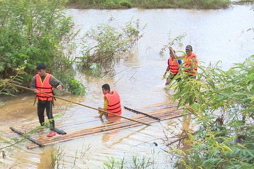 Tìm được thi thể nhiều người dân bị mất tích trong mưa lũ
